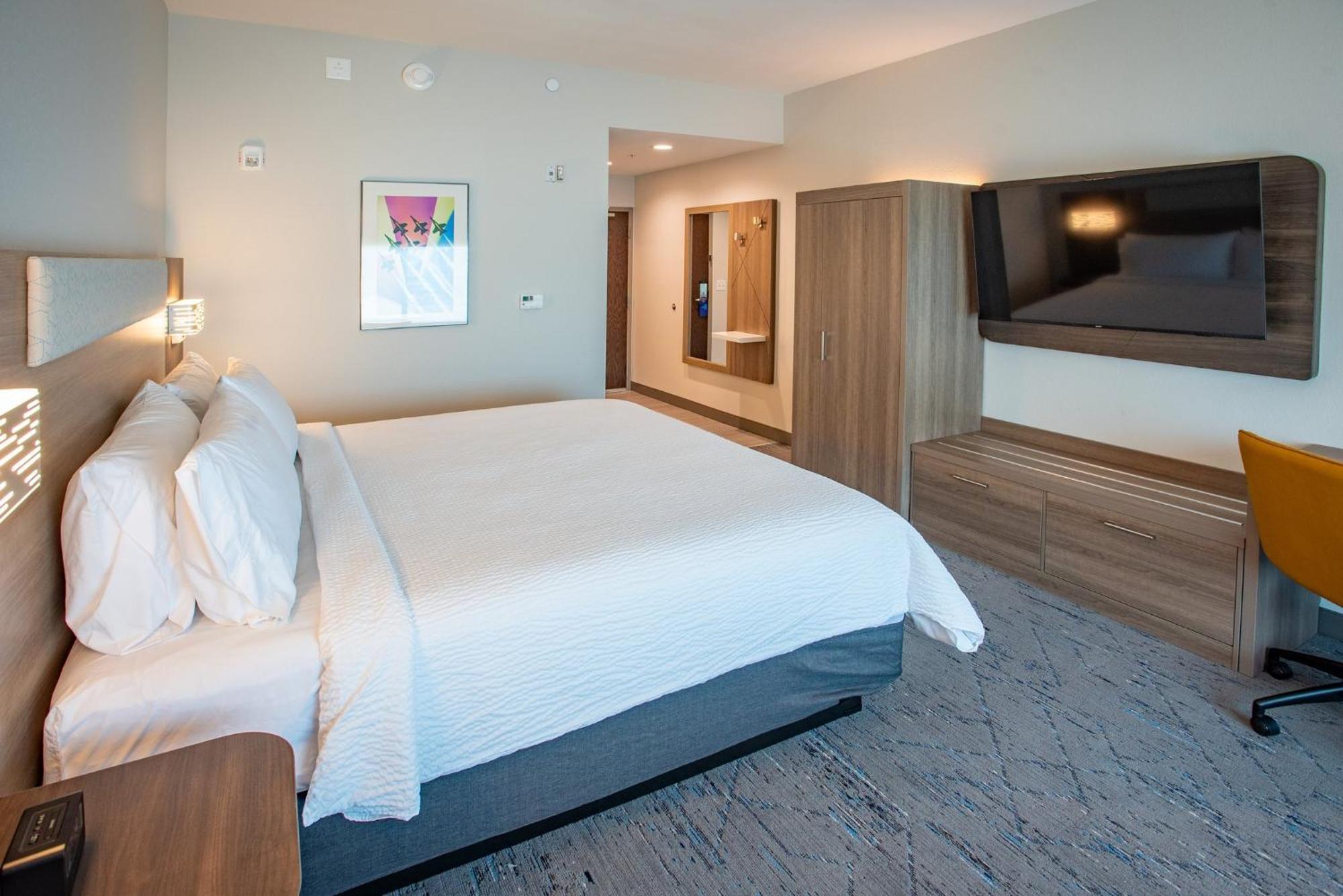 Holiday Inn Express & Suites Pensacola Airport North - I-10 By Ihg Ferry Pass Esterno foto